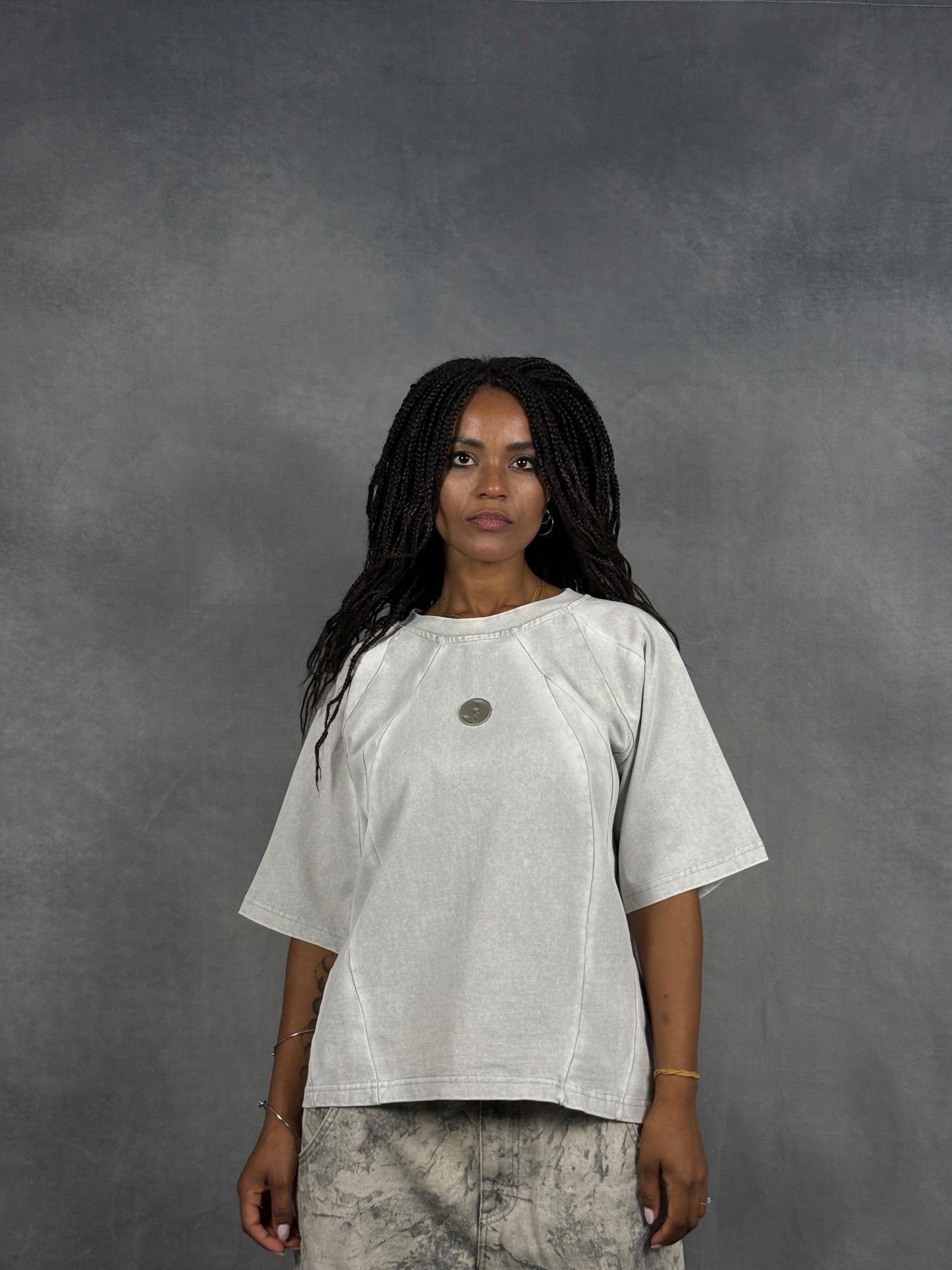 IRON TEE // STONE WHITE