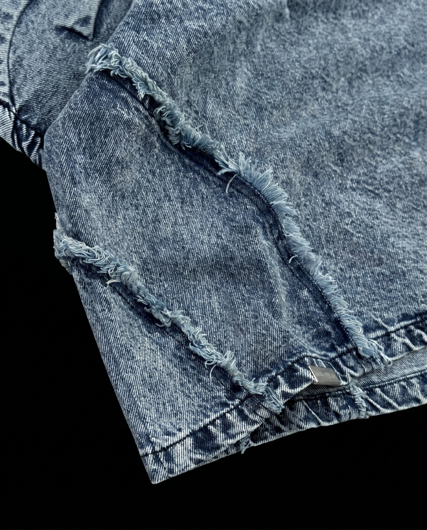 DENIM ARMOR // BLUE WASHED