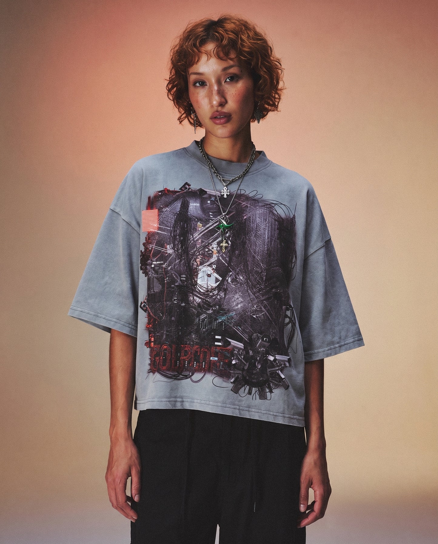 TRACKING TEE // LIGHT GREY